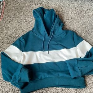 Buffbunny cropped sweatshirt